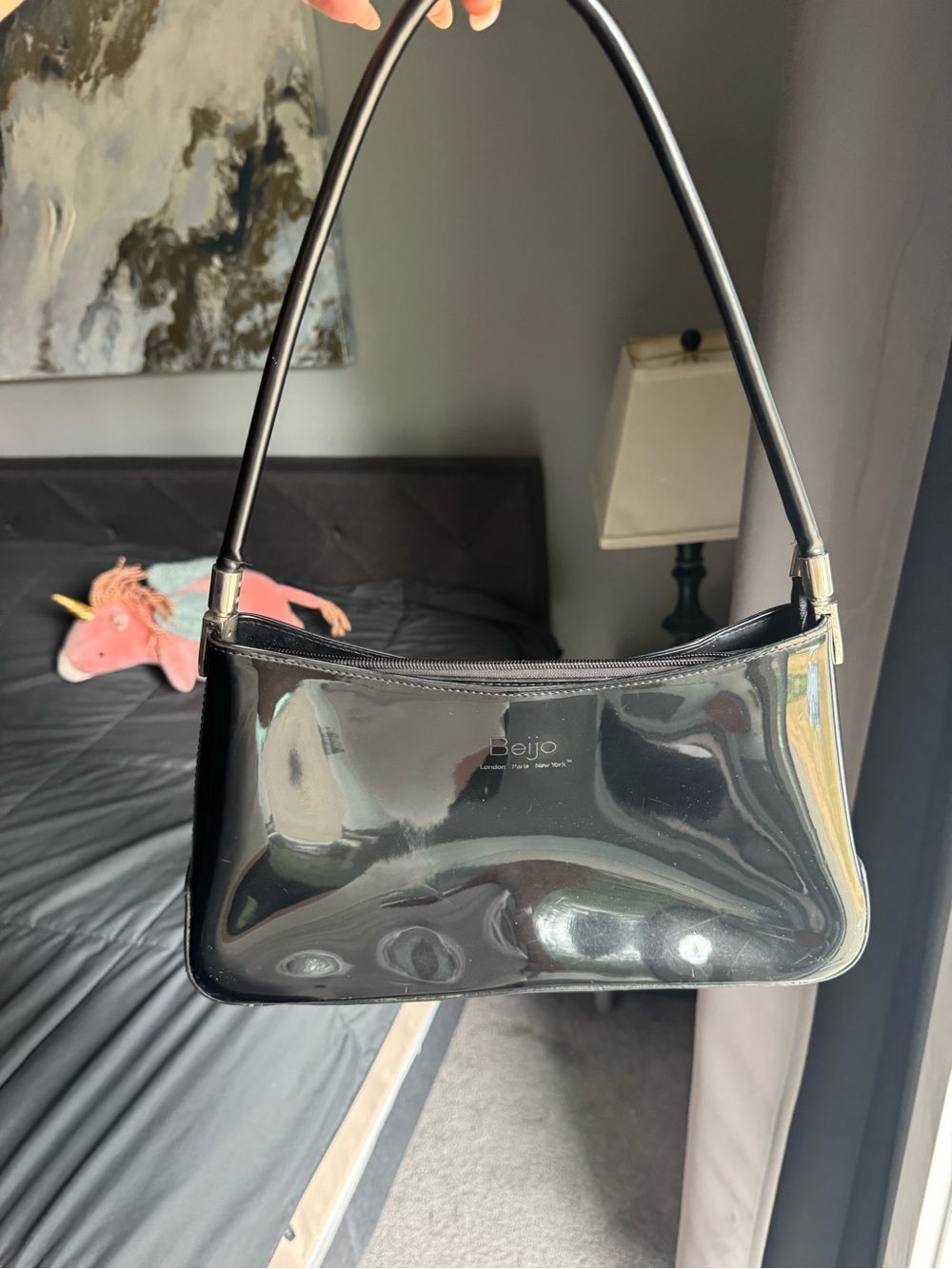 Beijo Classic Black Leather Shoulder Bag